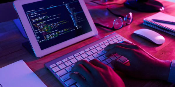 Redacción / Implantación / Legalización de Proyectos ICT Capella · Ciberseguridad